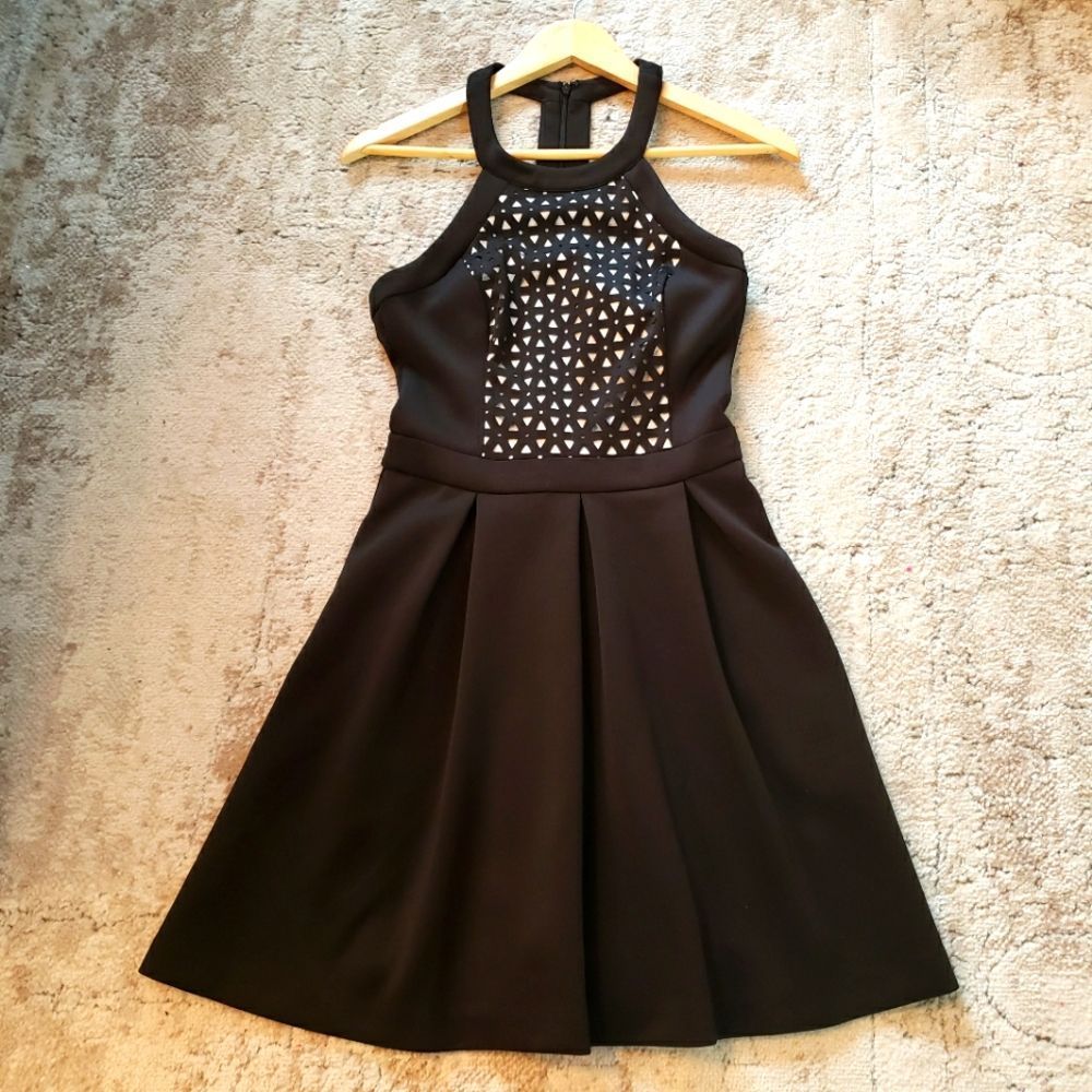 Guess Size 4 Black Sleeveless Racer Back Fit and Flare Halter Dress with Pockets
